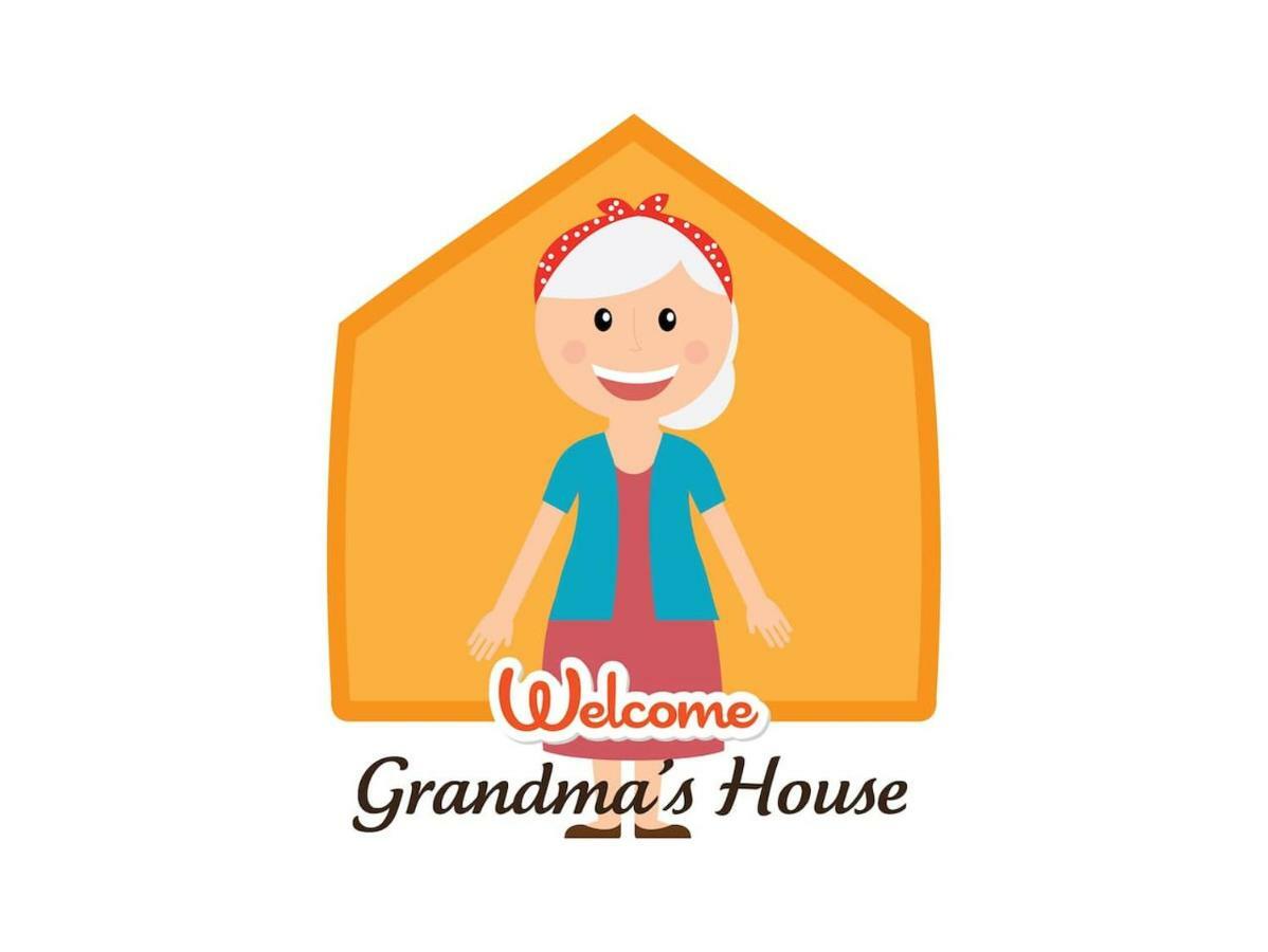 Grandma's House Holiday home